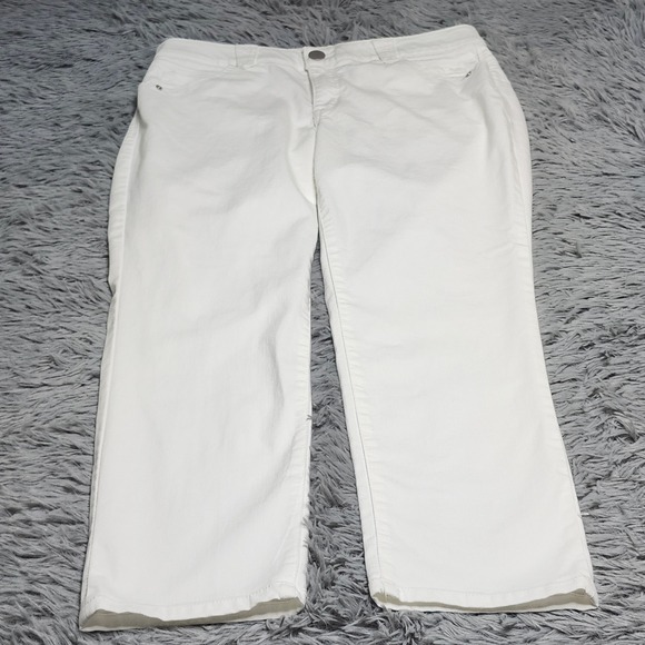 Democracy Jeans Womens 14W White Denim Capri Crop Pants Plus Relax Comfort Denim - Picture 1 of 12